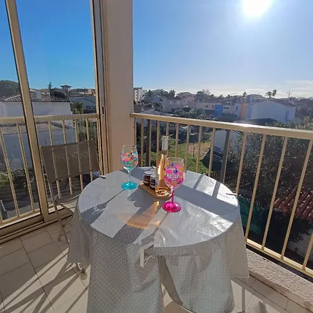 Appartement Le Drakar By Interhome Fréjus