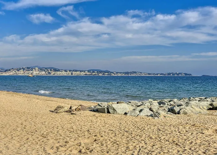 Appartement Le Drakar By Interhome Fréjus